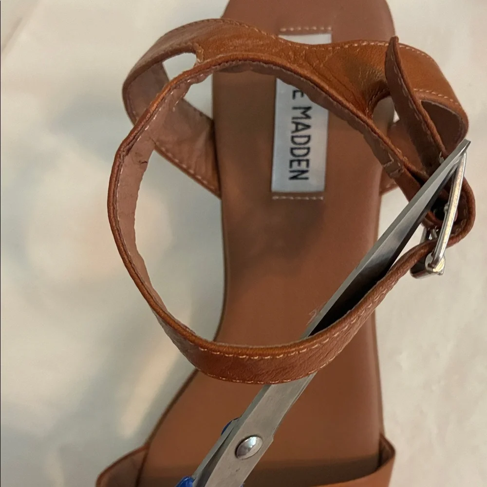 Steve Madden Leather Women's cognac Sandals size 8